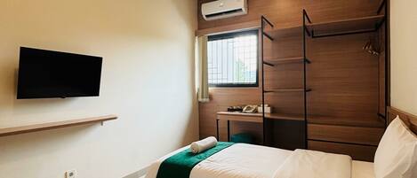 Superior Twin Room | Desk, free WiFi, bed sheets