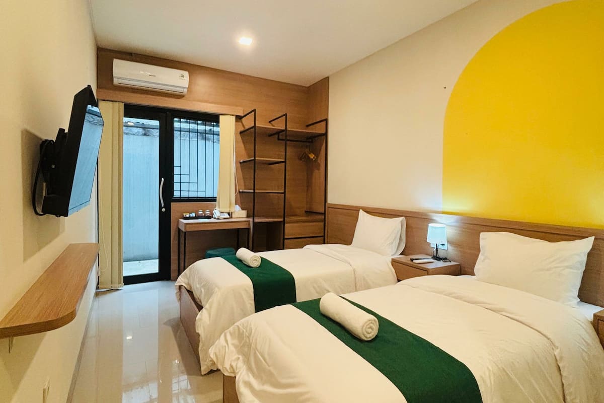 Deluxe Twin Room