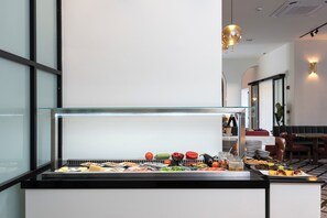 Dagelijks ontbijtbuffet inbegrepen