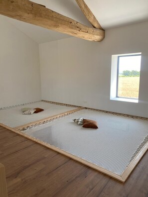 Interior - Java - Family home for weekends with friends and reunions (Beauvoir-de-Marc)
