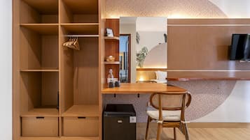Coffres-forts dans les chambres, bureau