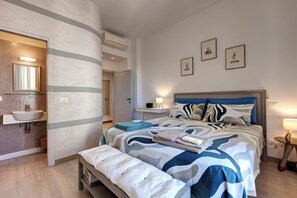 2 Schlafzimmer, Zimmersafe, Schreibtisch, Bügeleisen/Bügelbrett