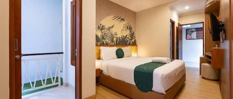 Superior Room, Pool View | 1 bedroom, desk, laptop workspace, free WiFi