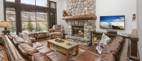 Pientalo, 3 makuuhuonetta | Oleskelualue | Älytelevisio