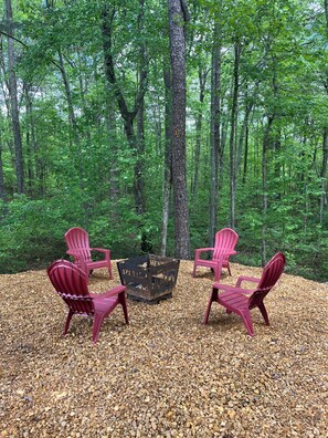 المنطقة المحيطة بالمنشأة