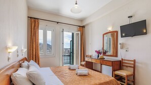 Unclassified image, 4 of 24, button - Lemonis Rooms (Skopelos)