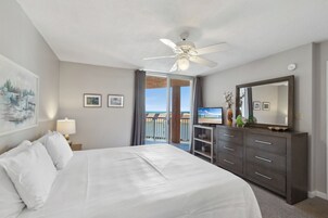 2 bedrooms, individually decorated, individually furnished