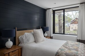 1 bedroom, iron/ironing board, free WiFi, bed sheets - Muscatel-Curate Telluride-Hot Tub, Views, Town Park, Near Gondola, Parking (Telluride)