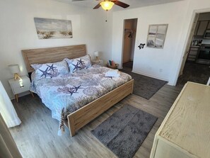 2 bedrooms, WiFi, bed sheets - 2-BR 2 Bath Pet Friendly Condo with Hot Tub/Pool close to Beach in Kitty Hawk (Kitty Hawk)