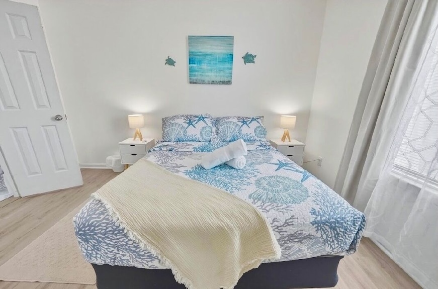 2-br 2 Bath Pet Friendly Condo With Hot Tub/pool Close To Beach In Kitty Hawk - Kitty Hawk, NC