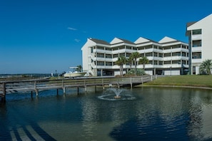 Lejlighed - 1 queensize-seng med sovesofa (Baywatch F9) | Udendørsområde