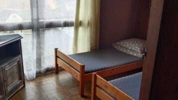 2 habitaciones y ropa de cama