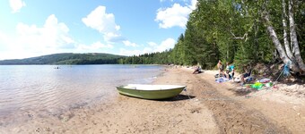 Dala cottage with stunning views near forest and lake