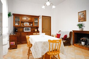 Dining - Casa L'Iris: an oasis of relaxation in Villasimius! (Villasimius)