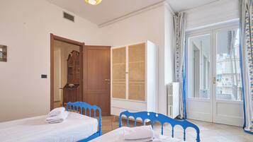 Appartamento (2 Bedrooms) | 2 camere, ferro/asse da stiro, culla da viaggio, lenzuola