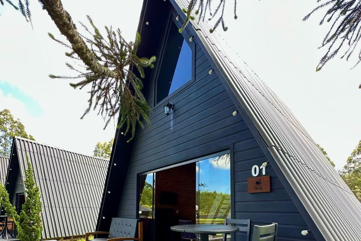 Family Chalet, Accessible, Lake View | 1 bedroom, free WiFi