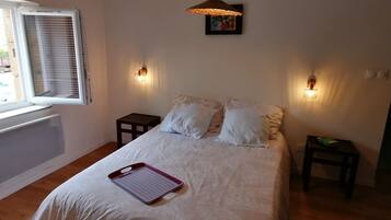 2 habitaciones, tabla de planchar con plancha y wifi