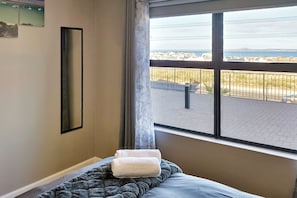 Family Apartment, Balcony, Bay View | 2 bedrooms, individually decorated, individually furnished, desk - NIVICA Lifestyle Living 20, Langebaan 4-Sleeper (Langebaan)