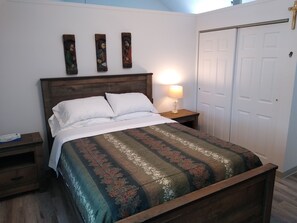 2 quartos, escrivaninha, Wi-Fi de cortesia, roupa de cama