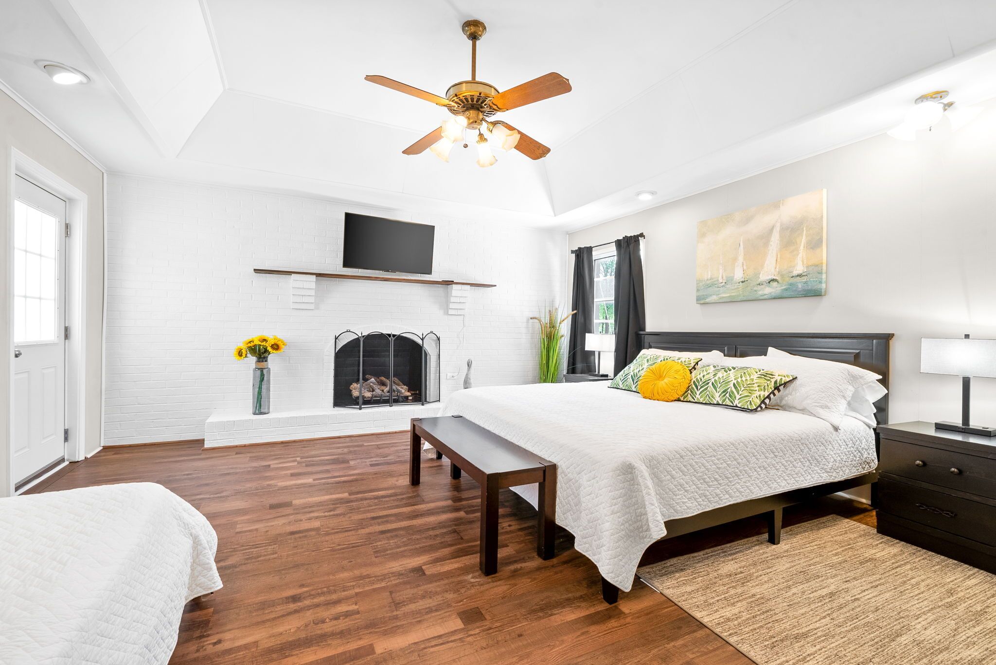 3 chambres, bureau, Wi-Fi, draps fournis