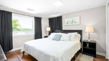 3 chambres, bureau, Wi-Fi, literie fournie