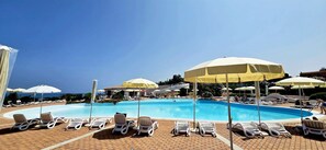 Seasonal outdoor pool - Acqua di Mare Hotel e Resort (Sorso)