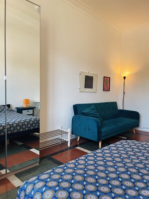 2 bedrooms, desk, free WiFi, bed sheets