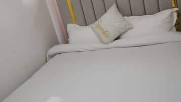 Free WiFi, bed sheets