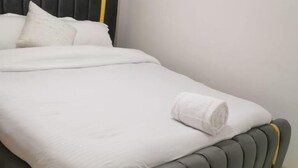 Kamar Double Deluks, pemandangan kota | Wi-Fi gratis dan seprai linen