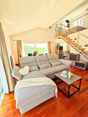 Smart TV, video games