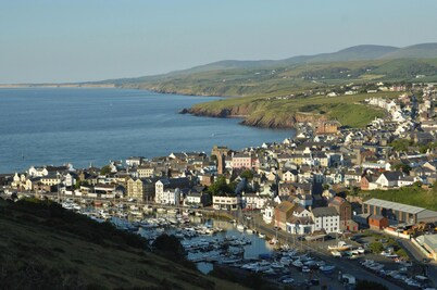1-Bedroom Apartment with Sea View – Sleeps 3 – Douglas
