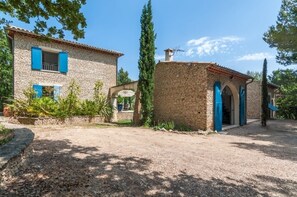 Exterior - Magnificent stone farmhouse (murs)