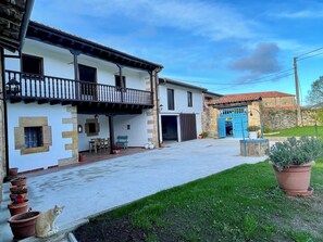 Exterior - HOUSE LOS NOGALES DE IBIO (Mazcuerras)