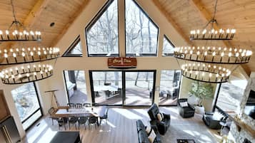 TV connectée, cheminée, jeux vidéo