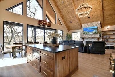 Modern Cabin, Cozy and Peaceful