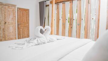 Deluxe Double Room, Kitchen | Wi-fi percuma, cadar katil