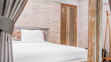 Premium Double Room, Kitchen | Free WiFi, bed sheets