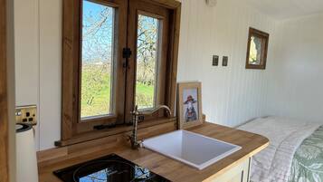 Kabin | 1 kamar tidur, Wi-Fi gratis, dan seprai linen