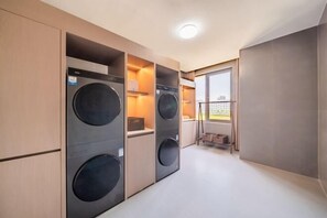 Laundry room - R ROYALSS HOTEL (Shanghai)