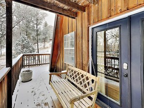Studio (3 Bedrooms) | Property amenity - Doc's Den by Ruidoso Vacation Rentals (Ruidoso)