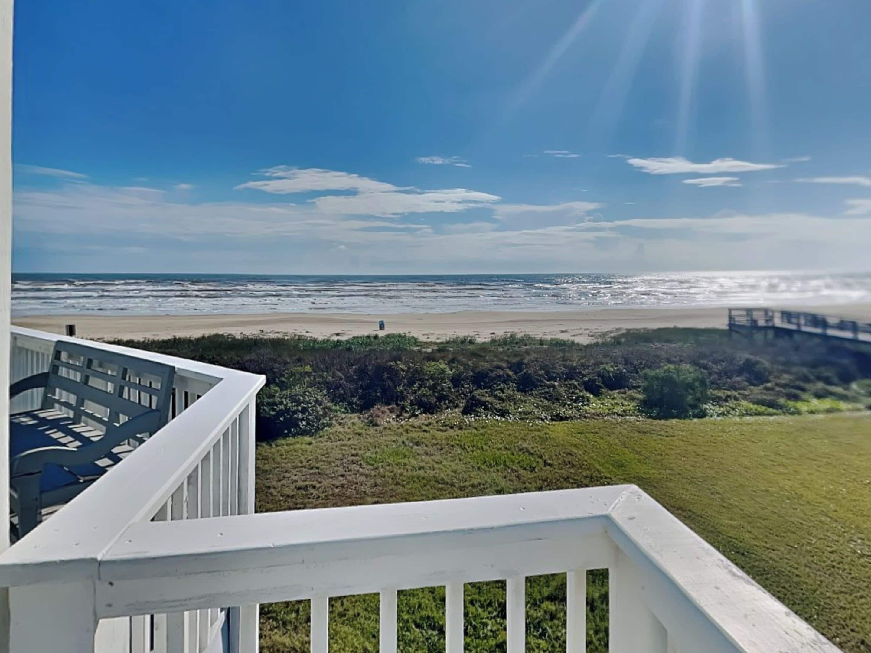 House (5 Bedrooms) | Front of property