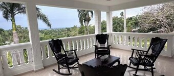 Charming 2-bedroom house with WiFi, AC in fabulous Río San Juan