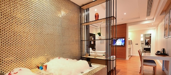 Roof Hotel Apartments
