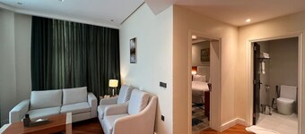 Roof Hotel Apartments