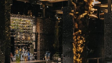 Bar à beira da piscina