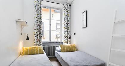 Castanea Old Town Hostel
