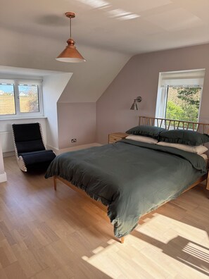 3 Schlafzimmer, Bügeleisen/Bügelbrett, Reisekinderbett, WLAN