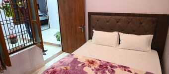 Ganpati Shri P. Guest House
