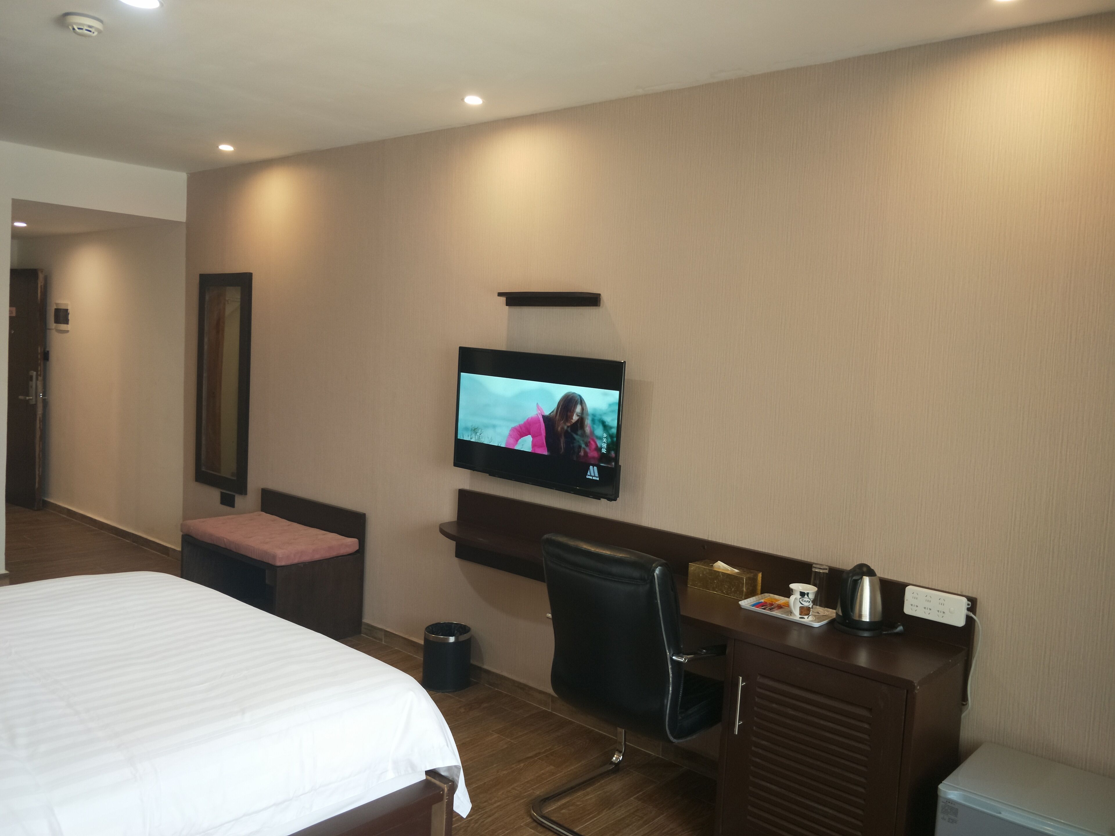 Een kluis op de kamer, verduisterende gordijnen, geluiddichte muren