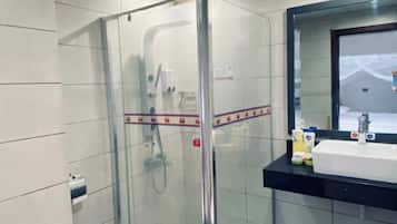 Comfort Double Room | Bathroom | Slippers